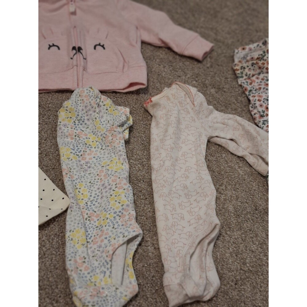 Baby One Piece Bundle Lot - Carter’s, Disney, Burt's Bees, Jumping Beans 0-3 Mon - Picture 14 of 16